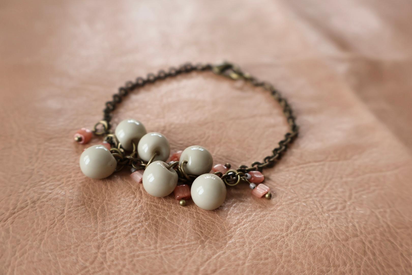 チェーンブレスレット　　No.42 　gray and pink
